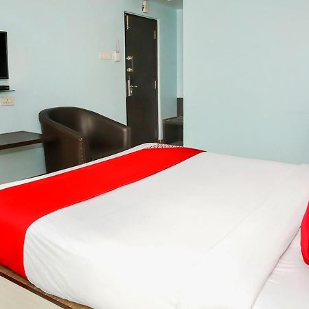 Oyo 3811 Geetanjali Regency Hotel โกลกาตา ภายนอก รูปภาพ