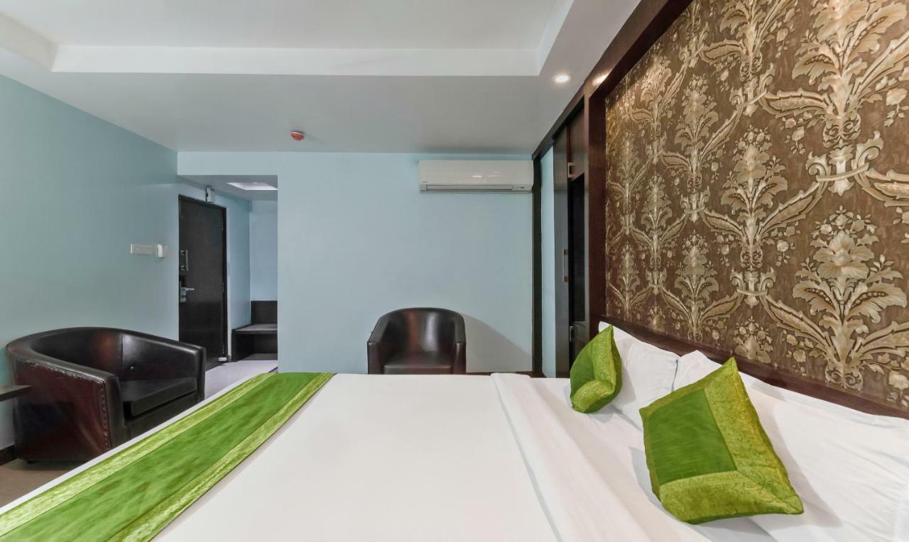 Oyo 3811 Geetanjali Regency Hotel โกลกาตา ภายนอก รูปภาพ
